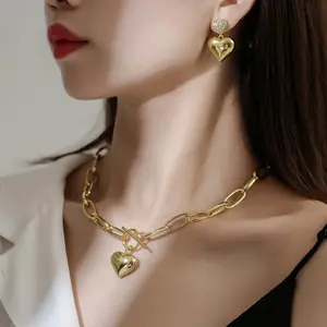 Bijoux fins à la mode personnalisés collier coeur d'amour boucles d'oreilles bracelets ensembles de bijoux en plaqué or ensembles de mariage pour femmes