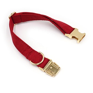 Collares con dijes de moda <span class=keywords><strong>collar</strong></span> de perro hebilla de oro personalizada lindas corbatas de cuero de gamuza roja para perros correas para mascotas - Product Image 3