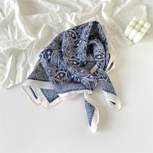 <span class=keywords><strong>Elegante</strong></span> <span class=keywords><strong>Sciarpa</strong></span> in Raso Stampata Paisley <span class=keywords><strong>Blu</strong></span> e Marrone Stile Retrò, Multiuso per Donna, Perfetta come Fascia per la Vita o Bandana per il Collo, Regalo Ideale per Donne - Product Image 3