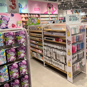 Bán buôn Miniso cửa hàng có thể điều chỉnh đồ nội thất kệ trưng bày mỹ phẩm bán lẻ đồ đạc cửa hàng quà tặng trang trí Miniso phong cách đảo - Product Image 4