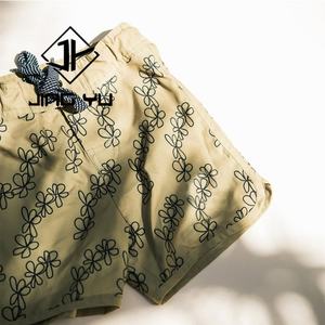 Fabricante de Trajes de Baño Infantiles de Alta Calidad con Estampado Bohemio, Shorts de Playa para Niños de Poliéster OEM - Product Image 4