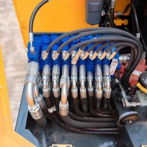 Mini-excavatrice hydraulique sur chenilles Hyundai Hx60 neuve d'occasion en bon état, 6 tonnes - Product Image 6