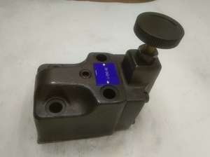 เครื่องฉีดพลาสติกแบบไฮดรอลิก รุ่น RV-04G-1RV-04G-2 RV-04G-3 RV-03G-3 RF-G04-1-32 RF-G04-3-32 - Product Image 2