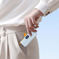 Neue Produkte Mini-Endstück-Ladegerät Powerbank Tragbares Ladegerät LED-Digitalanzeige 4500mAh Power Bank mit Kabel