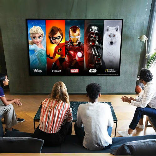 D New Trend Is the Popular 70-inch LED Flat-panel TV High-definition Television Set Smart Android TV That Can Be Wall-mounted