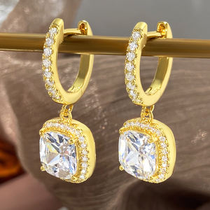 ต่างหูห่วงประดับเพชรซีกอนทรงสี่เหลี่ยมชุบทอง 18k แบบขายส่งสำหรับผู้หญิง - Product Image 4