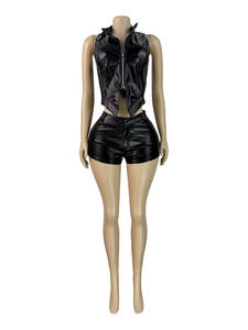 C0021 Conjunto de Dos Piezas para <span class=keywords><strong>Mujer</strong></span>, Top sin Mangas Estilo Motociclista con Cuello Alto y Cierre de Cremallera, Pantalones Cortos, Cuero Sintético PU, Venta al Por Mayor - Product Image 6