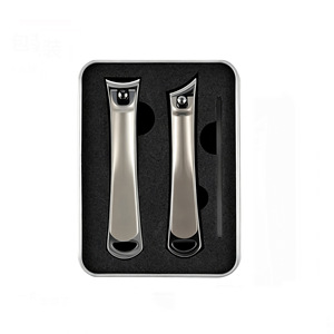 ที่ตัดเล็บสแตนเลสแบบโค้ง 2 ชิ้น พร้อมตะไบในตัว สำหรับเล็บมือและเล็บเท้า - Product Image 1