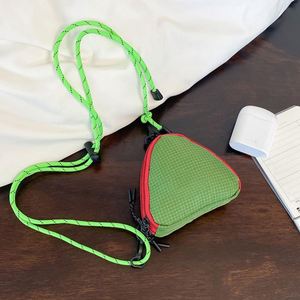 Bolso de nailon mini personalizado para auriculares Bluetooth estilo hip-hop, bandolera de marca a la moda, impermeable, portátil, monedero personalizable - Product Image 1
