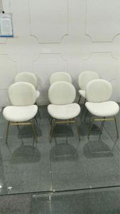 Nouveau en 2023 Mobilier de salle à manger moderne <span class=keywords><strong>Chaise</strong></span> de salle à manger coccinelle en <span class=keywords><strong>velours</strong></span> blanc - Product Image 4