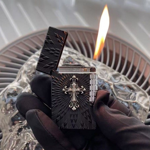 Outdoor Metal Lighter Soft Single Flame Pocket Butane Refillable Modern Flint Lighter