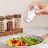 Vente chaude Acacia Bois Verre Assaisonnement Bouteille Poivrière Épice Pot De Stockage Base Usine En Gros pour Conteneur De Stockage Des Aliments