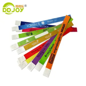 สายรัดข้อมือแบบกำหนดเอง ทำจากกระดาษ Tyvek ของ Dupont ขายส่งราคาถูก สำหรับงานเทศกาล ปาร์ตี้ หรืองานอีเว้นท์ต่างๆ  สายรัดข้อมือ Tyvek สำหรับบาร์ - Product Image 2