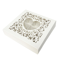 Vente en gros de boîtes cadeaux blanches pliantes 16 grilles évidées d'emballage de bonbons cookies chocolat fête d'amour avec séparateur en papier