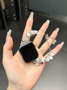 Cinturino Elegante con Design a Perline di Cristallo e Catena in Metallo, in Lega di Zinco, per Donna, Compatibile con Apple Watch Serie 11 10 S9 SE 8 <span class=keywords><strong>7</strong></span> <span class=keywords><strong>6</strong></span> 5 (42mm e 46mm) - Product Image 5