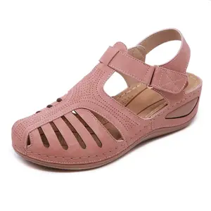 New High Quality 2024 Retro Anti Slip Sandals For Women Comfortable And Fashionable Slope Heels Baotou Sandals Wholesale