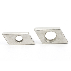 Écrou parallèle en acier au carbone nickelé pour profilés en aluminium M4 M5 M6 – Catégorie de produits : Écrous métriques - Product Image 2