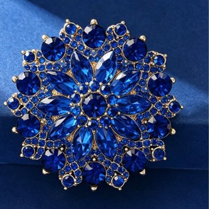 Broche de aleación chapado en oro con diseño de girasol y diamantes de imitación coloridos, joyería de lujo para mujer, regalo de compromiso o boda - Product Image 3