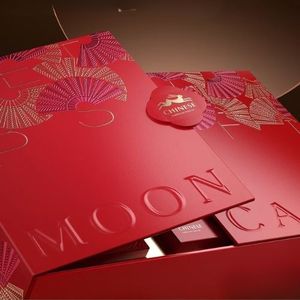 Premium Eco-Friendly <strong>Suitcase</strong> Shaped Magnetic Closure Rigid <strong>Cardboard</strong> Box High-End Recycled Materials Sushi Matt Lamination - Product Image 3