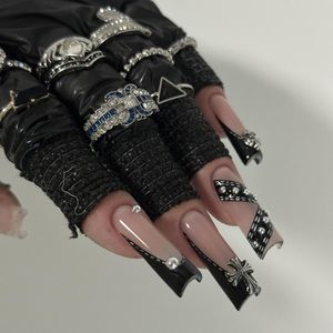 Uñas Postizas Hechas a Mano de Lunanail, Diseño de Uñas Francesas Cruzadas Estilo Punk Oscuro, Uñas Postizas de ABS Hechas a Mano, Modernas - Product Image 6