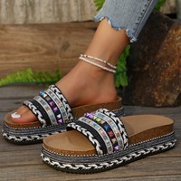 Sandales d'été pour femmes à semelles épaisses et couleurs mélangées, talons compensés en jean à plateforme haute, chaussures de plage et d'extérieur tendance, vente en gros