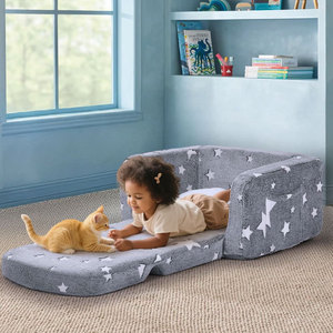Sofá convertible para niños Giving Tree de 42.1 pulgadas en gris con diseño de estrellas, sofá plegable con almohada y manta para niños pequeños. - Product Image 2