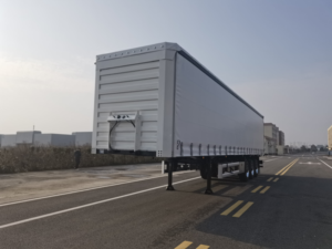 Semi-<span class=keywords><strong>remorque</strong></span> fourgon à 3 essieux de haute qualité, directement de l'usine, avec une carrosserie en acier de 13 m pour le transport de marchandises logistiques - Product Image 2