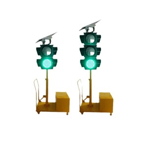 Semáforo Solar Móvil con Pantalla LED, Señalización de Advertencia para Obras Viales, Material ABS Portátil - Product Image 3