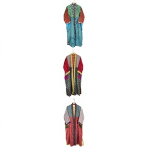 Kimono Estilo Japonés, Kimono de Seda India, Bata Sexy para Mujer, Kimono Largo de Seda, Bata de Ducha, Kimono Vintage de Seda con Estampado Floral - Product Image 1