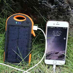 Nueva llegada 100% de carga completa por la luz Solar impermeable de banco de potencia 10000mah portátil cargador de teléfono <span class=keywords><strong>celular</strong></span> Solar para iphone X - Product Image 5