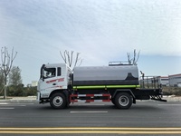 Camion pulvérisateur de jardinage 12 m³ avec moteur diesel, feux LED directionnels, pompe hydraulique 170 CV