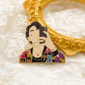 Spilla smaltata personalizzata il tuo distintivo di fabbrica di design in metallo promozionale in metallo idolo korea kpop merchandise spille