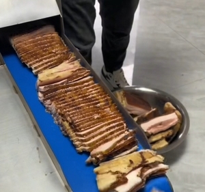 Trancheuse de cuisine réglable en acier inoxydable pour fromage, viande cuite, bacon, jambon, saucisses – Idéale pour hôtels et restaurants - Product Image 3