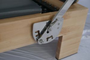 Cama de Pilates Profesional de Alta Gama, Ajustable, de Madera de Arce Empalmada, para Entrenamiento Corporal y Seguridad - Product Image 5