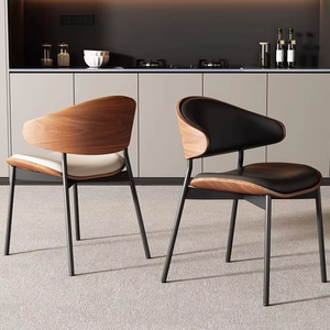 Chaises <span class=keywords><strong>de</strong></span> <span class=keywords><strong>salle</strong></span> <span class=keywords><strong>à</strong></span> <span class=keywords><strong>manger</strong></span> en bois massif avec cadre en métal moderne en cuir <span class=keywords><strong>noir</strong></span> style <span class=keywords><strong>de</strong></span> loisirs <span class=keywords><strong>de</strong></span> ferme pour la maison salon bureau bar utilisation - Product Image 3