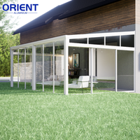 Pérgola de Aluminio Elegante con Techo de Acero para Patio Moderno y Espacios Exteriores