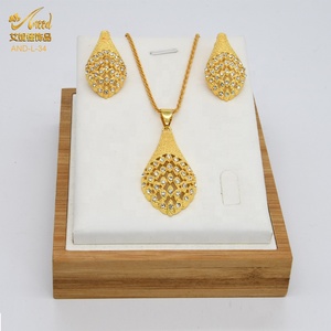 light weight gold necklace sets 