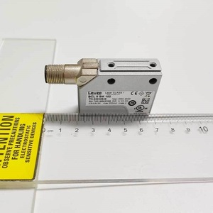 เครื่องอ่านบาร์โค้ดแบบติดตั้ง Leuze BCL 8 SM 102 ระดับ IP67 สำหรับงานอุตสาหกรรม - Product Image 1