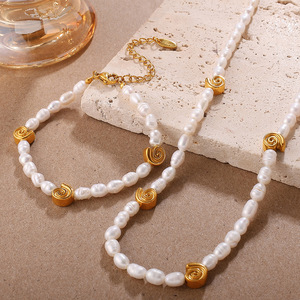 Conjunto de Collar y Pulsera de Perlas de Agua Dulce con Conchas Marinas Doradas Estilo Playa Francesa, Joyería de Moda para Mujer, Acero Inoxidable, Oro de 18K - Product Image 2