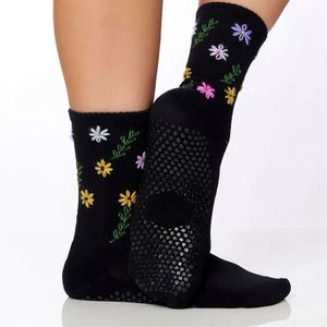 Calcetines Antideslizantes para Pilates con Logotipo Personalizado y Bordado - Product Image 4