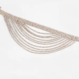 Eenvoudige 18K Vergulde Individuele Metalen Cirkel Prachtige Korte Feministische Vrouwelijke Diamanten Luxe Multi Layer Ketting