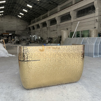 C33 JYFMETAL Ensemble de bar incurvé en acier inoxydable doré, motif vague d'eau, pour banquets de mariage de luxe modernes, comptoir commercial extérieur pour hôtels