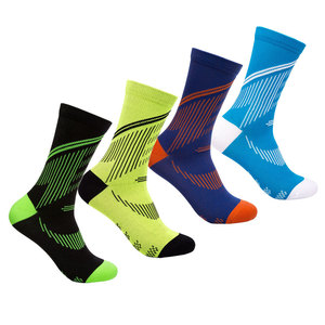 Chaussettes de cyclisme respirantes, anti-abrasion, antidérapantes et compressives pour la course à vélo, l'entraînement et les sports de plein air, fabrication sur mesure, vente en gros - Product Image 1