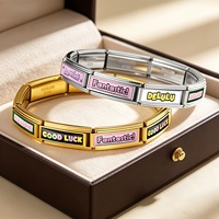 Venta al por mayor de dijes italianos personalizados de diseño original Miss Sweet Heart Vibes, compatibles con pulseras de acero inoxidable de 9 mm, para la creación de joyas DIY.