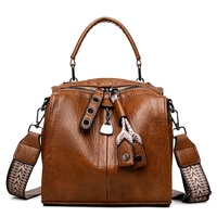 Sac Boston rétro pour femme, sac à bandoulière en cuir souple, nouveau modèle tendance, polyvalent et à grande capacité