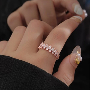 Anello Geometrico Minimalista, Elegante Gioiello da Dito per Donna, Uso Quotidiano - Product Image 3