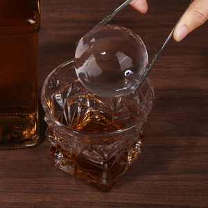 New arrivals 4 khoang Whisky Silicone <span class=keywords><strong>Ice</strong></span> ball maker tái sử dụng <span class=keywords><strong>ICE</strong></span> <span class=keywords><strong>CUBE</strong></span> khay <span class=keywords><strong>Ice</strong></span> <span class=keywords><strong>Cube</strong></span> khuôn với nắp cho bar nhà - Product Image 3