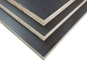 Contreplaqué marin noir filmé, dimensions et épaisseur personnalisées, 1220*2440mm, prix bas pour les chantiers - Product Image 1