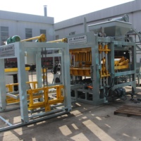 Machine à blocs de béton et à pavés entièrement automatique QT4-15