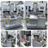 Petite taille 600 850 mm Machine de fraisage et de perçage CNC Routeur automatique avec noyau de planche sportive pour la fabrication de profilés de fenêtres en aluminium